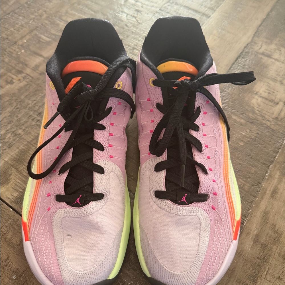 Jordan Luka 4